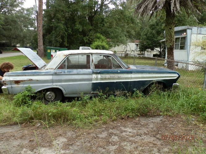 Unknown-Falcon-1964-Red-4