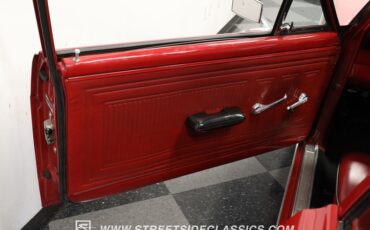 Unknown-Falcon-1967-Red-Red-ampamp-Gray-40