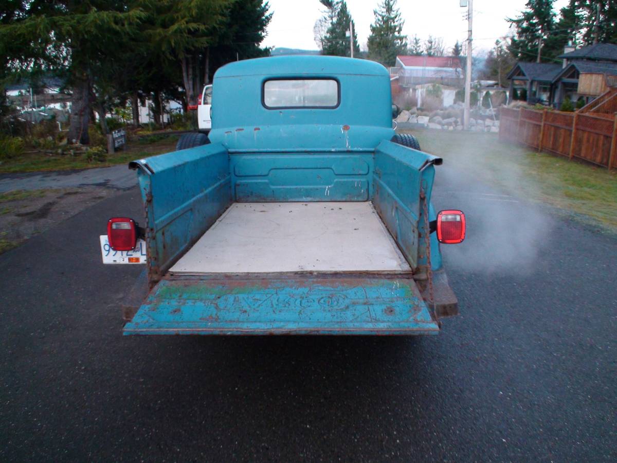 Unknown-Fargo-pick-up-1952-custom-11