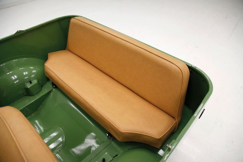 Unknown-Farm-o-road-1952-Green-Camel-Tan-13