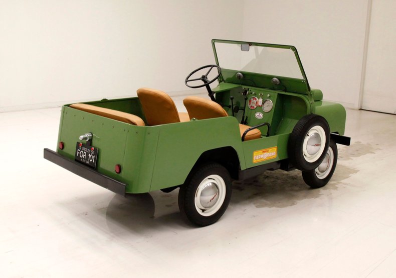 Unknown-Farm-o-road-1952-Green-Camel-Tan-23