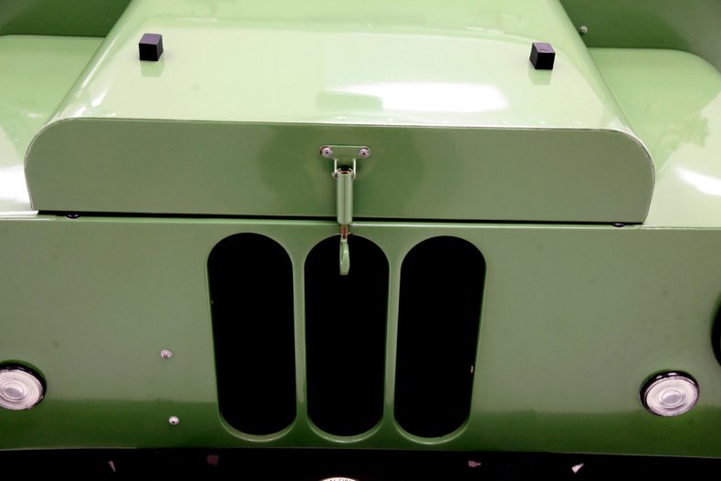 Unknown-Farm-o-road-1952-Green-Camel-Tan-24