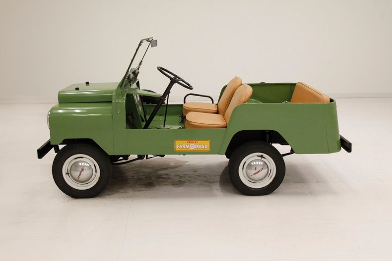 Unknown-Farm-o-road-1952-Green-Camel-Tan