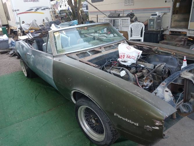 Unknown-Firebird-1967-Turquoise-7