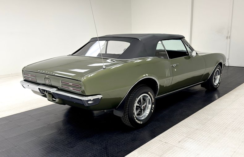 Unknown-Firebird-1967-Verdoro-Green-Black-16