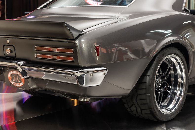 Unknown-Firebird-1968-Gray-Black-ampamp-Gray-13
