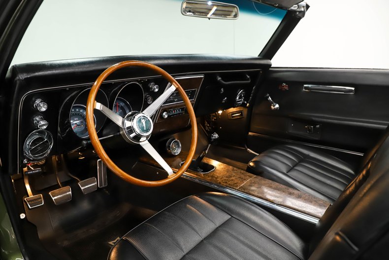 Unknown-Firebird-1968-Verdoro-Green-Black