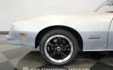 Unknown-Firebird-1977-Silver-Red-6