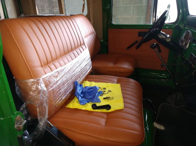 Unknown-Fj40-1968-Green-Tan-10