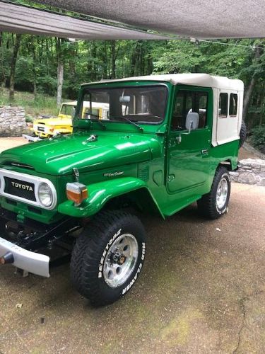 Unknown-Fj40-1968-Green-Tan-12