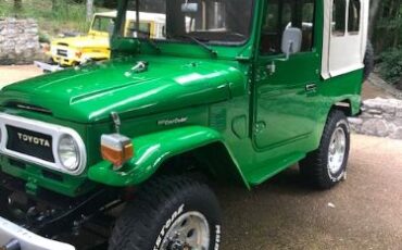 Unknown-Fj40-1968-Green-Tan-14