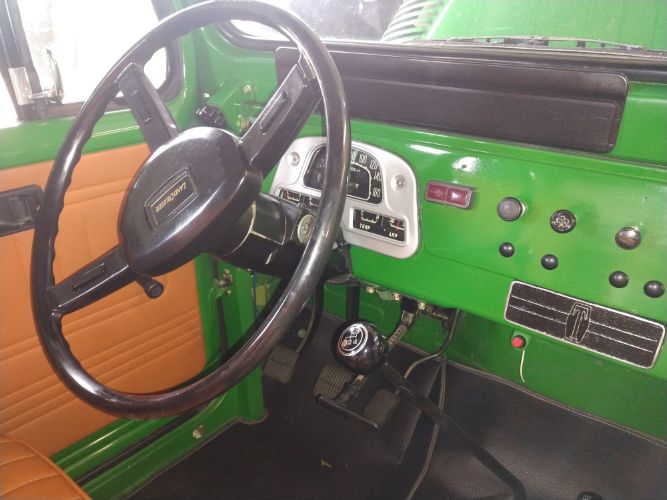 Unknown-Fj40-1968-Green-Tan-20