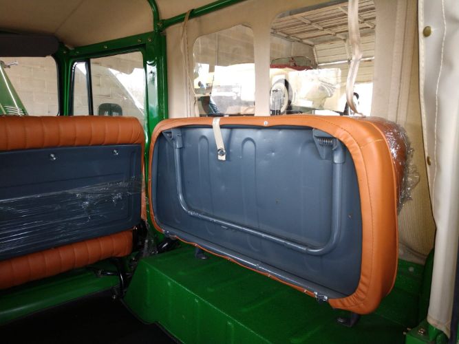 Unknown-Fj40-1968-Green-Tan-5