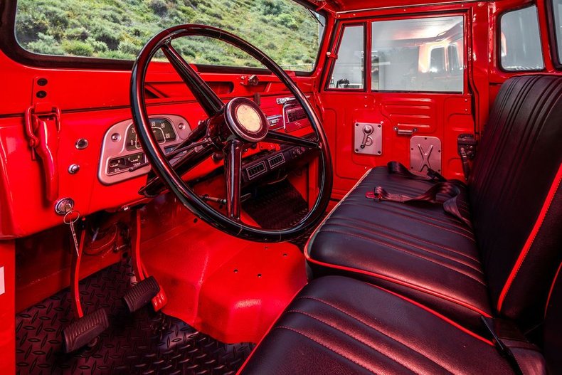 Unknown-Fj45-1965-RedWhite-Black-11