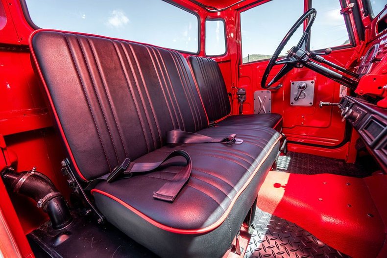 Unknown-Fj45-1965-RedWhite-Black-13