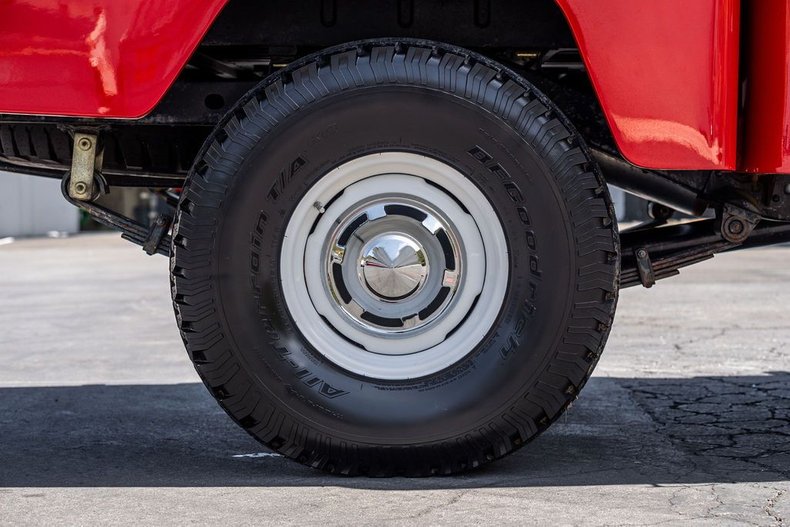Unknown-Fj45-1965-RedWhite-Black-2