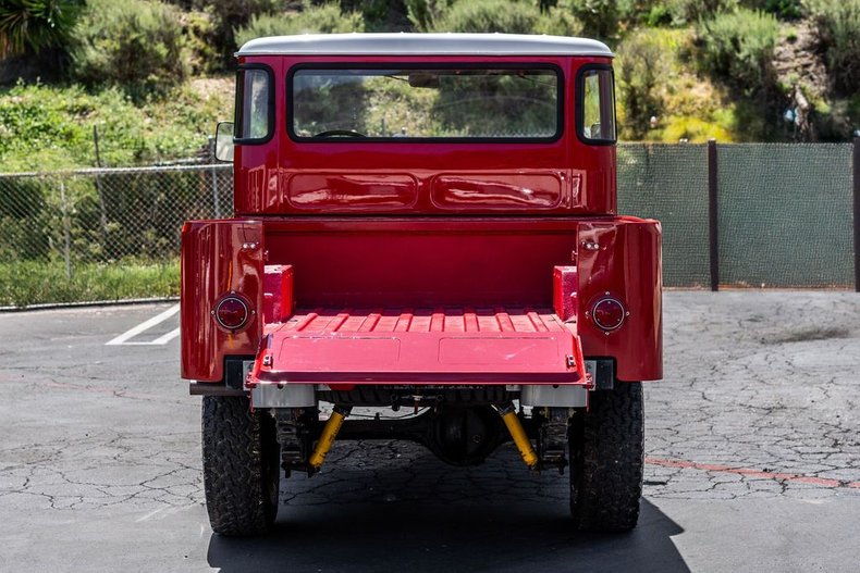 Unknown-Fj45-1965-RedWhite-Black-23