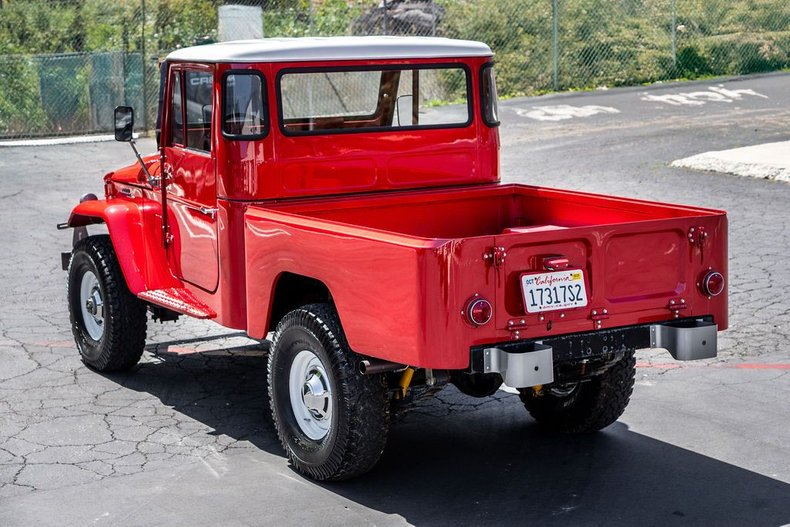 Unknown-Fj45-1965-RedWhite-Black-33