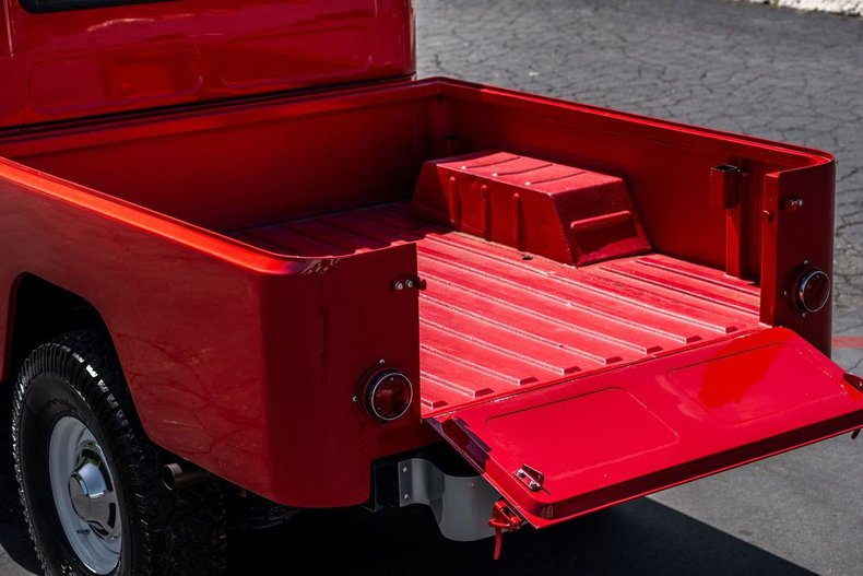 Unknown-Fj45-1965-RedWhite-Black-49