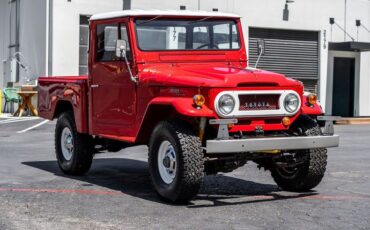Unknown-Fj45-1965-RedWhite-Black-8