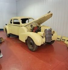 Unknown-Fleetwood-1937-Yellow-21