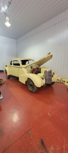 Unknown-Fleetwood-1937-Yellow-21