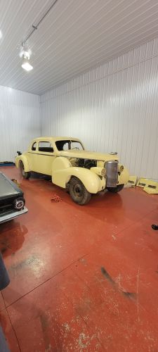Unknown-Fleetwood-1937-Yellow-29
