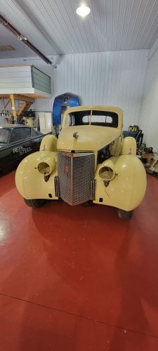 Unknown-Fleetwood-1937-Yellow-8