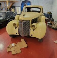 Unknown-Fleetwood-1937-Yellow-9