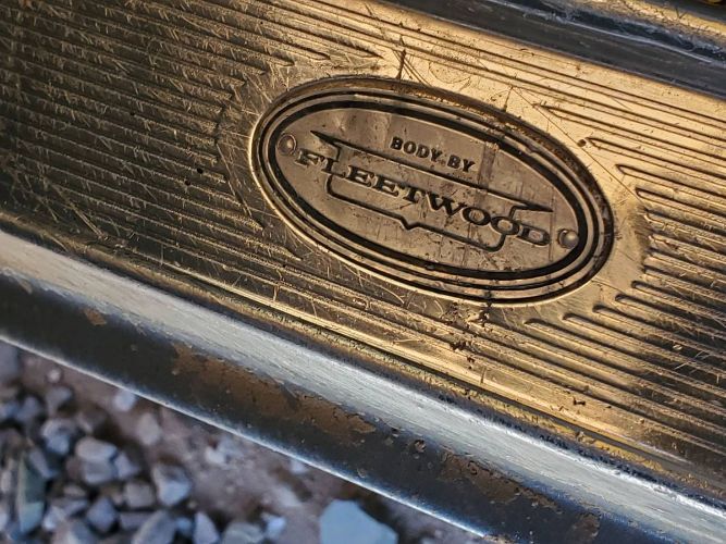 Unknown-Fleetwood-1961-Blue-2