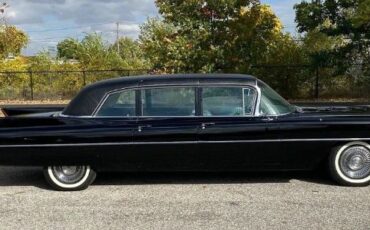 Unknown-Fleetwood-1963-Black-Gray-3