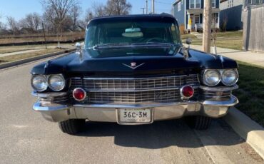 Unknown-Fleetwood-1963-Black-Gray-5