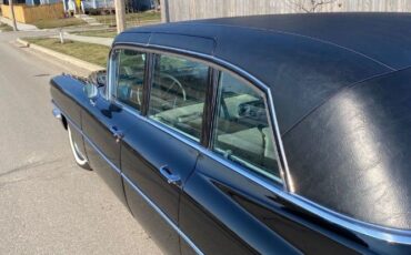 Unknown-Fleetwood-1963-Black-Gray-8