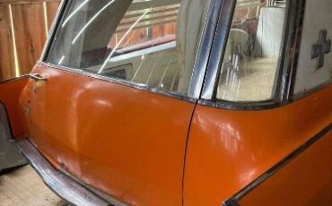 Unknown-Fleetwood-1965-Orange-off-White-4