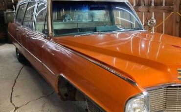 Unknown-Fleetwood-1965-Orange-off-White-6
