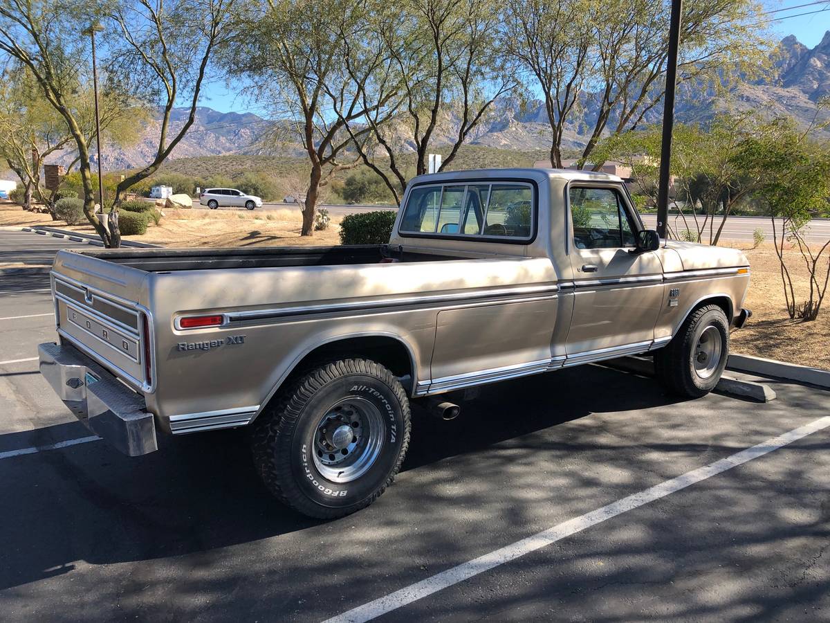 Unknown-Fod-f350-camper-special-1976-custom-1