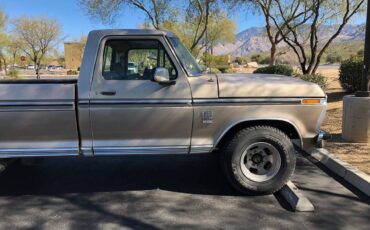 Unknown-Fod-f350-camper-special-1976-custom-2
