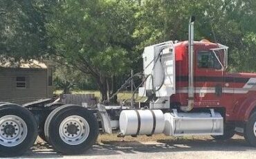Unknown-Freightliner-flc-diesel-1988-red-6