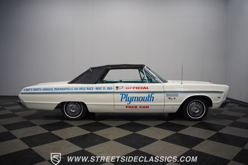 Unknown-Fury-1965-White-Blue-22