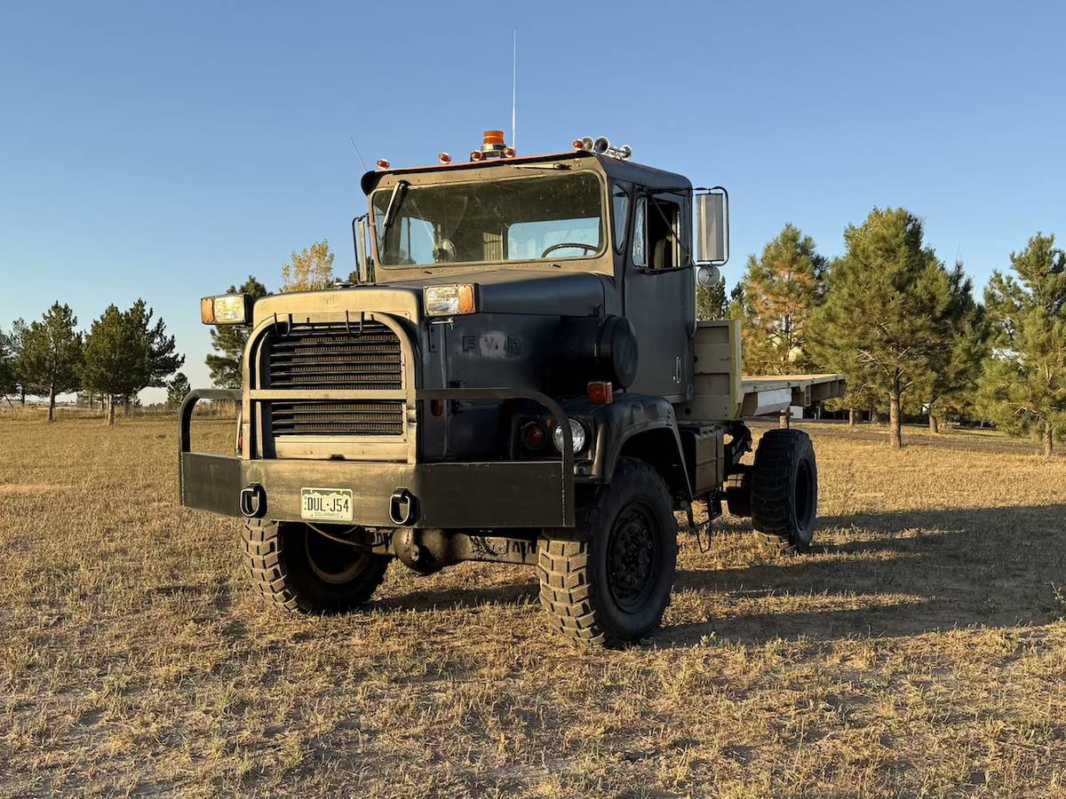Unknown-Fwd-rb44-diesel-1976-grey-1