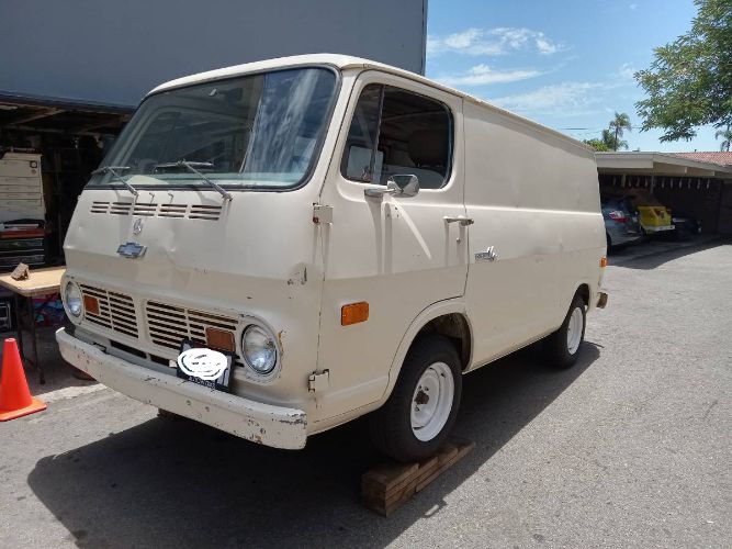 Unknown-G10-1968-White-12