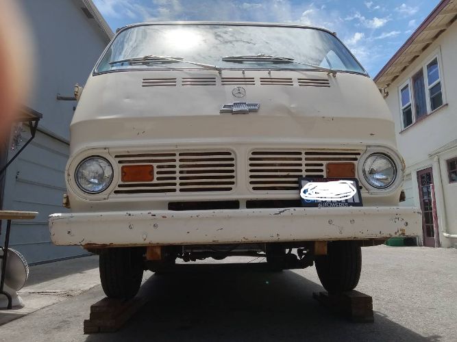 Unknown-G10-1968-White-13