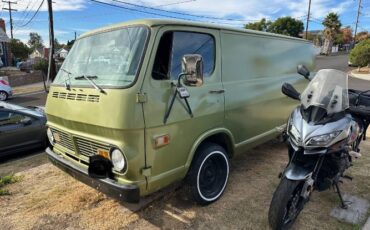 Unknown-G10-1969-Green-2