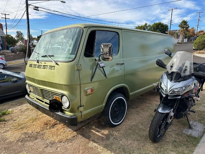 Unknown-G10-1969-Green-2