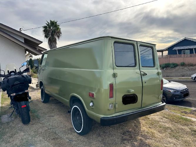 Unknown-G10-1969-Green