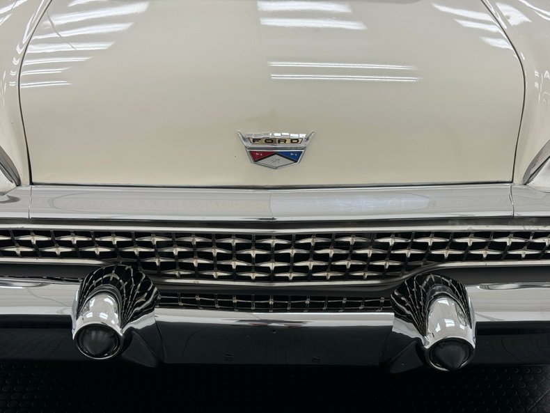 Unknown-Galaxie-1959-Torch-Red-Red-21