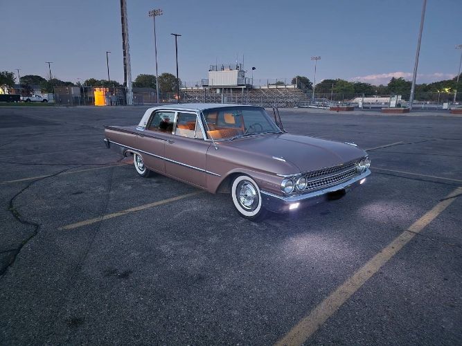 Unknown-Galaxie-1961-Custom-5