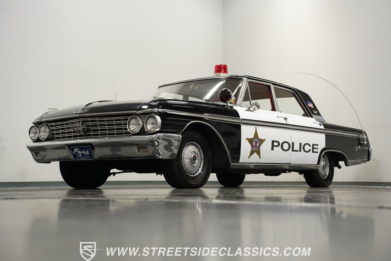 Unknown-Galaxie-1962-Raven-Black-Red-21