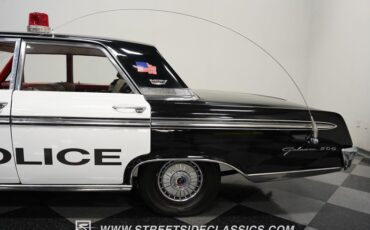 Unknown-Galaxie-1962-Raven-Black-Red-24