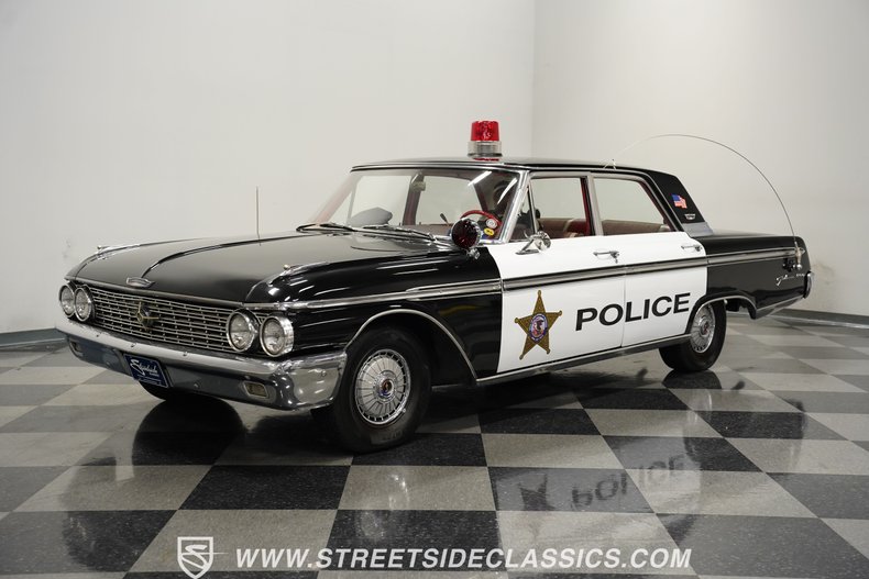 Unknown-Galaxie-1962-Raven-Black-Red-9